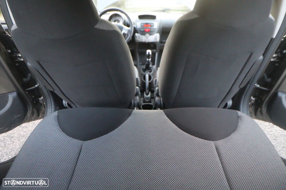 Toyota Aygo 1.0 X-Play+AC+X-Touch - 17