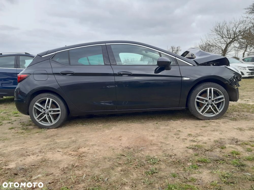 Opel Astra 1.2 Turbo Business Elegance - 3