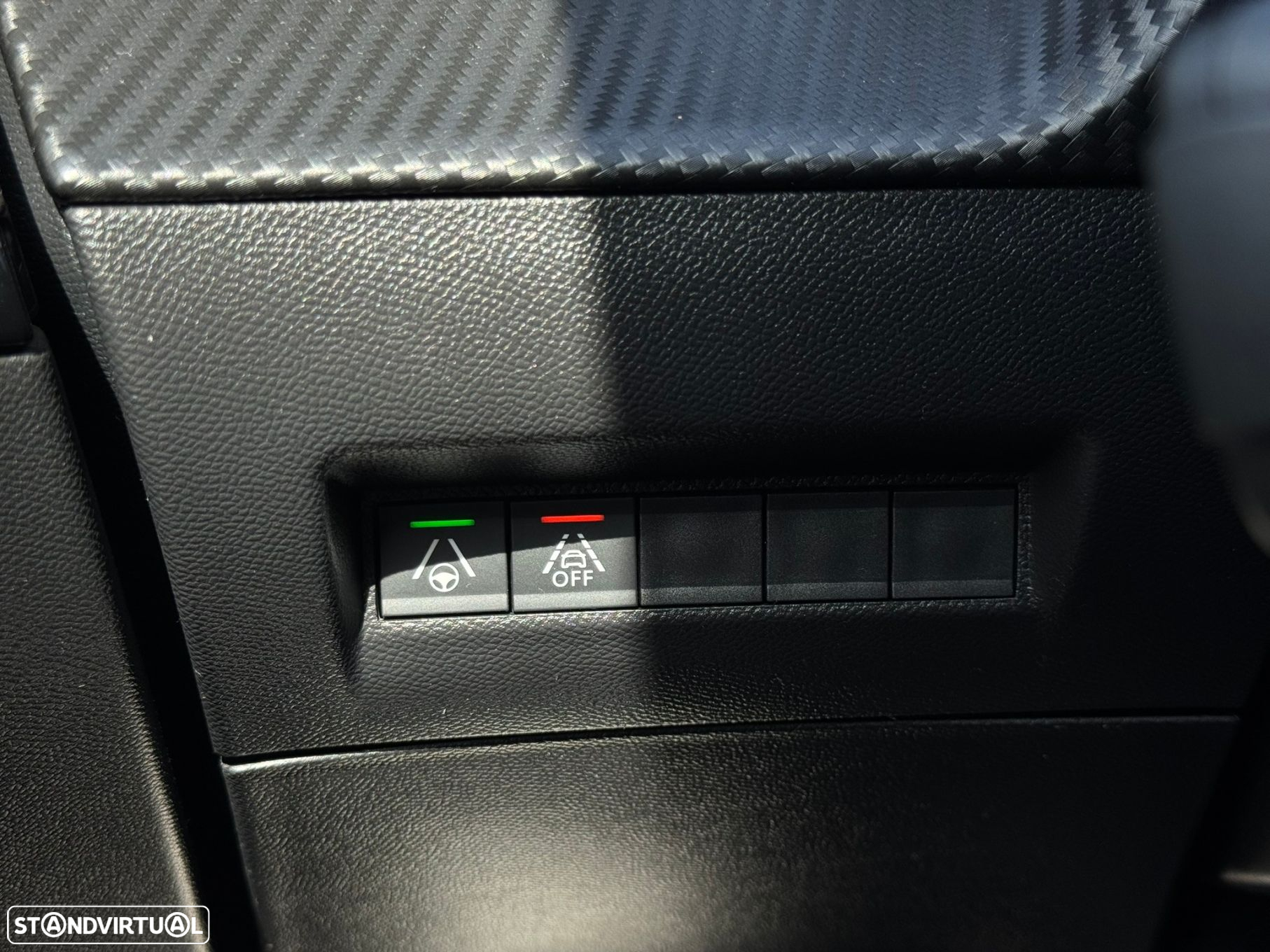 Peugeot e-2008 50 kWh GT - 24