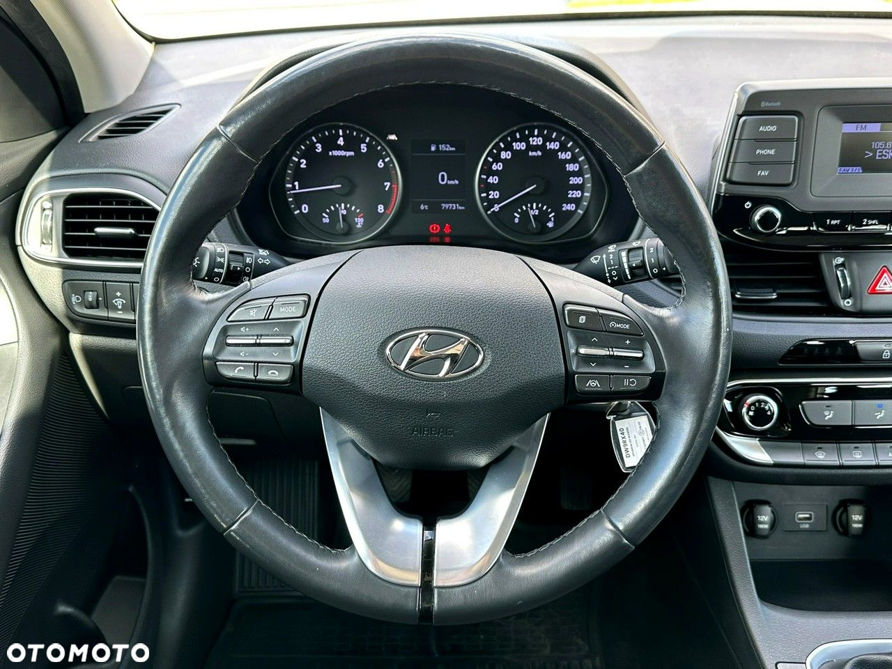 Hyundai i30 1.5 DPI Classic + - 23