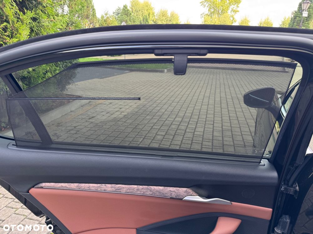 Skoda Superb 2.0 TDI SCR 4x4 L&K DSG - 15