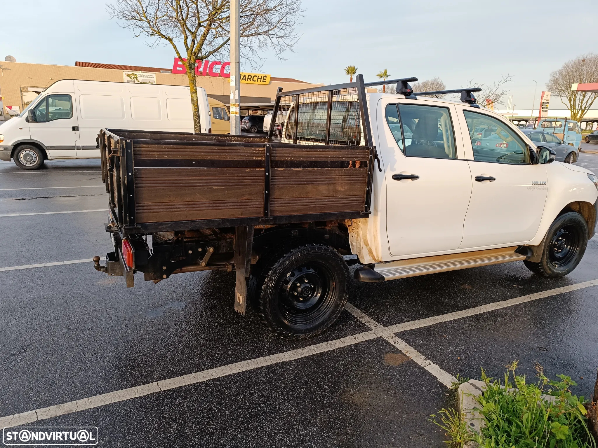 Toyota Hilux 4x4 IVA dedutível - 4