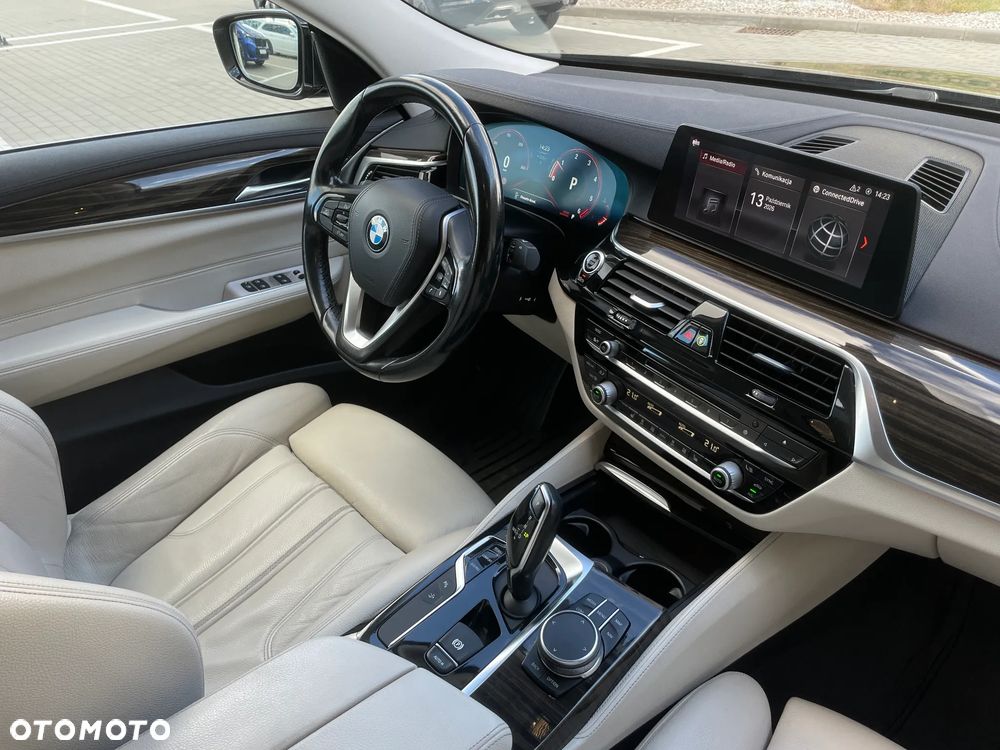 BMW 6GT 2019