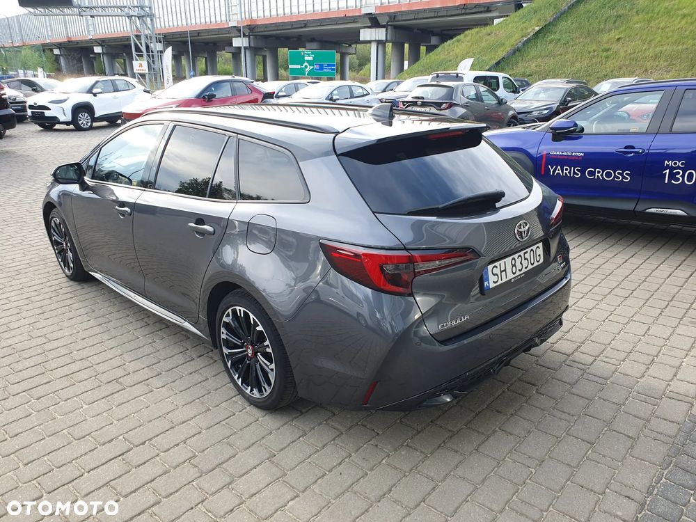 Toyota Corolla 1.8 Hybrid GR Sport - 3
