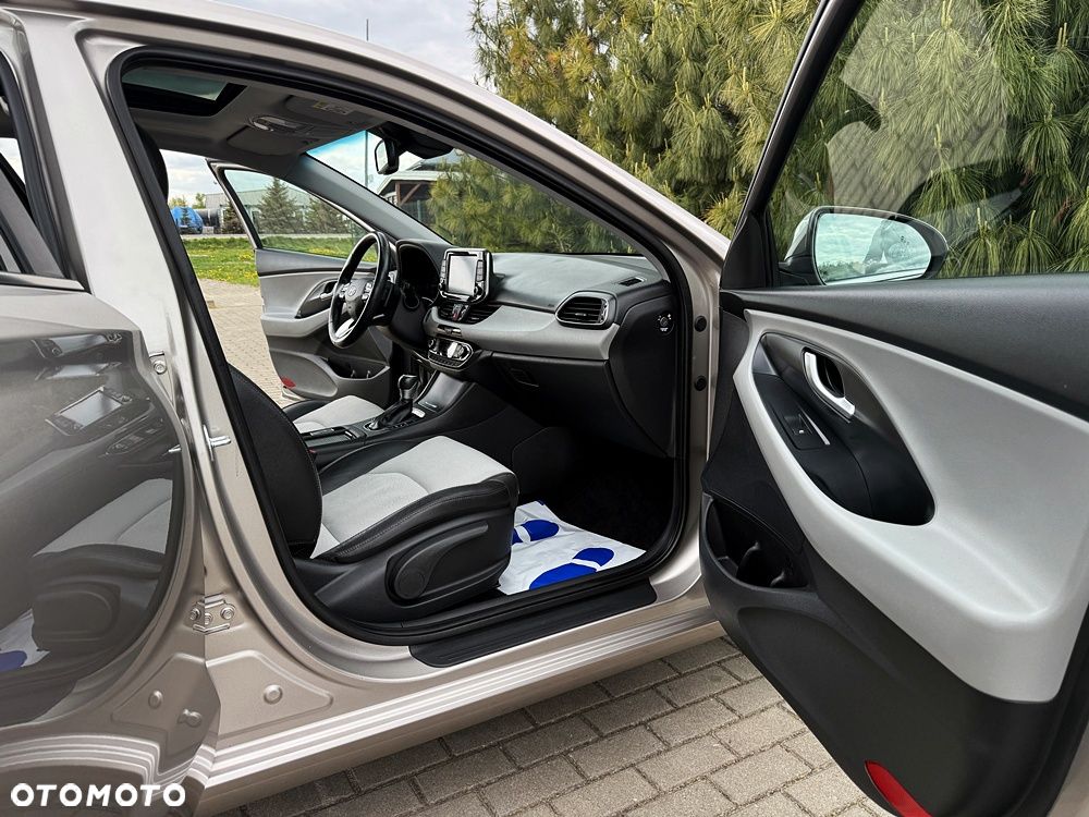 Hyundai i30 1.4 T-GDI DCT Premium - 26