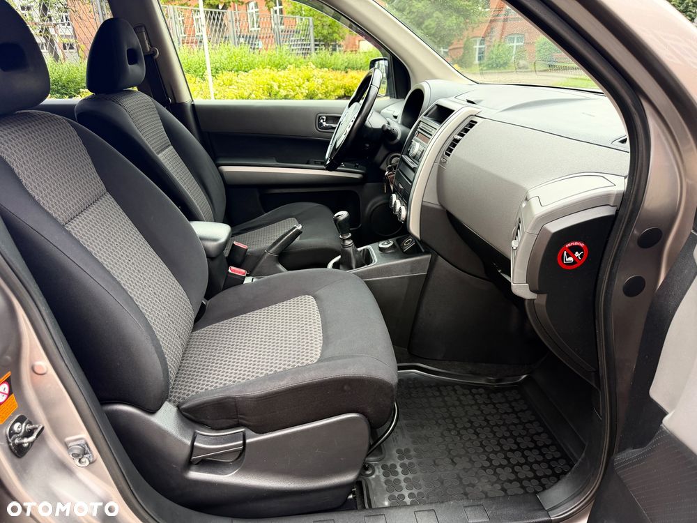 Nissan X-Trail 2.0 dCi XE - 13