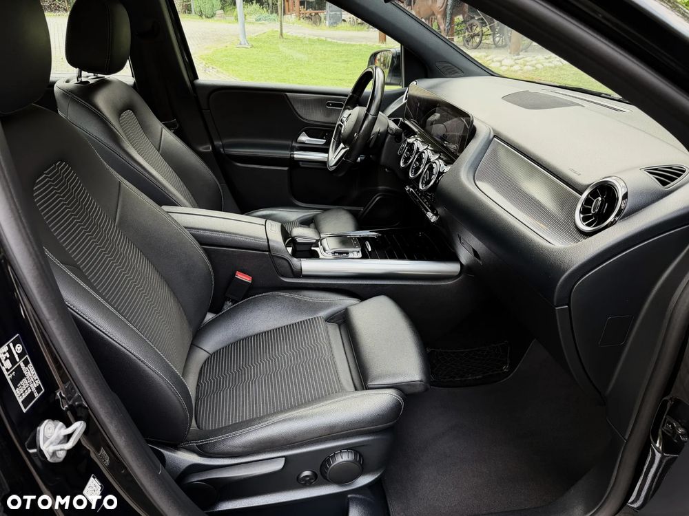 Mercedes-Benz Klasa B 200 d 8G-DCT AMG Line - 16