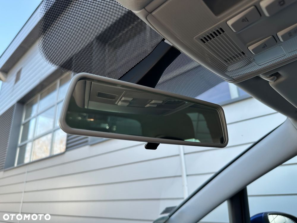 Volkswagen Golf Sportsvan - 24