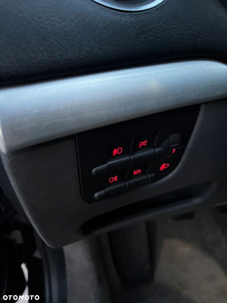 Alfa Romeo Brera 2.2JTS - 19