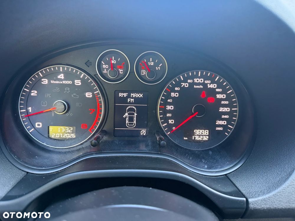 Audi A3 3-drzwiowe 1.4 TFSI S line Sportpaket - 24