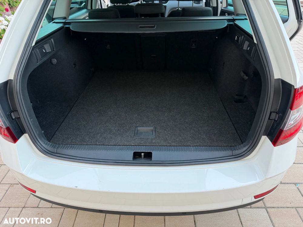 Skoda Octavia 2.0 TDI DSG Soleil - 16