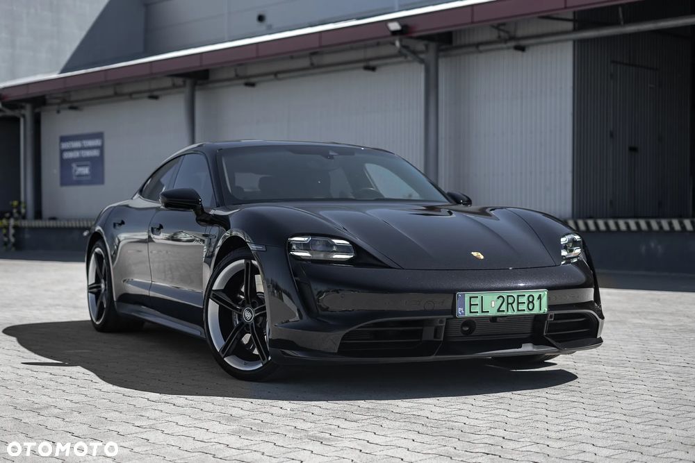 Porsche Taycan Turbo - 1