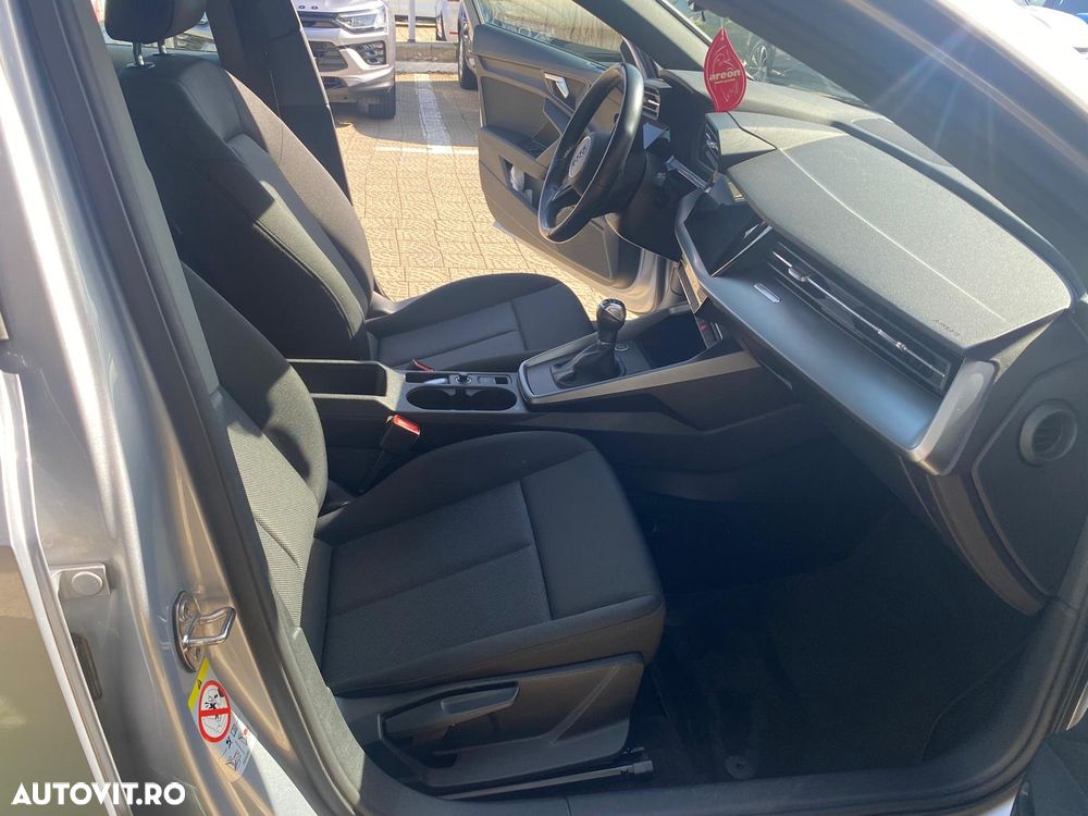 Audi A3 ack 2.0 30 TDI Advanced - 9