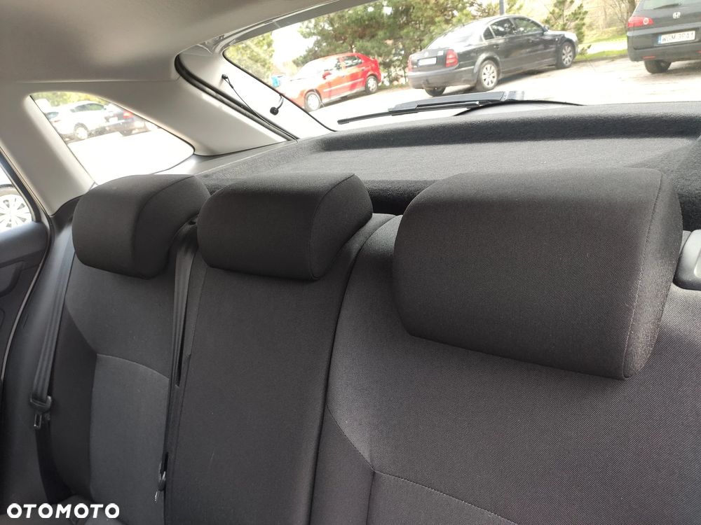Skoda RAPID 1.2 TSI Active Green tec - 17