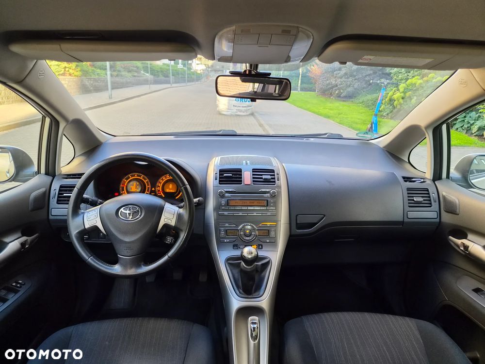 Toyota Auris 1.6 VVT-i Sol - 10