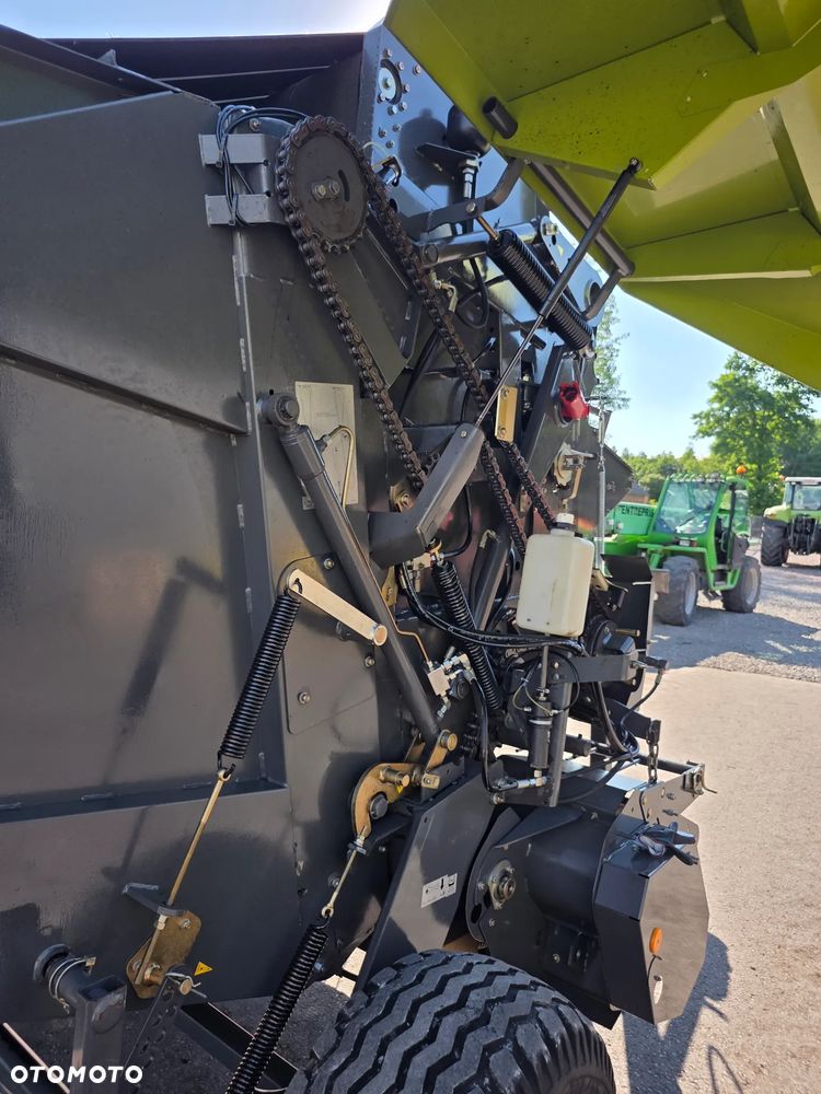 Claas Variant 350 - 17