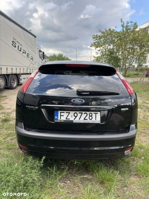 Ford Focus 1.8 Style - 19
