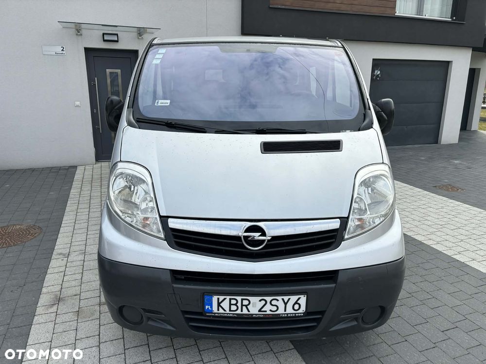 Opel Vivaro L2H1 2.9t - 19