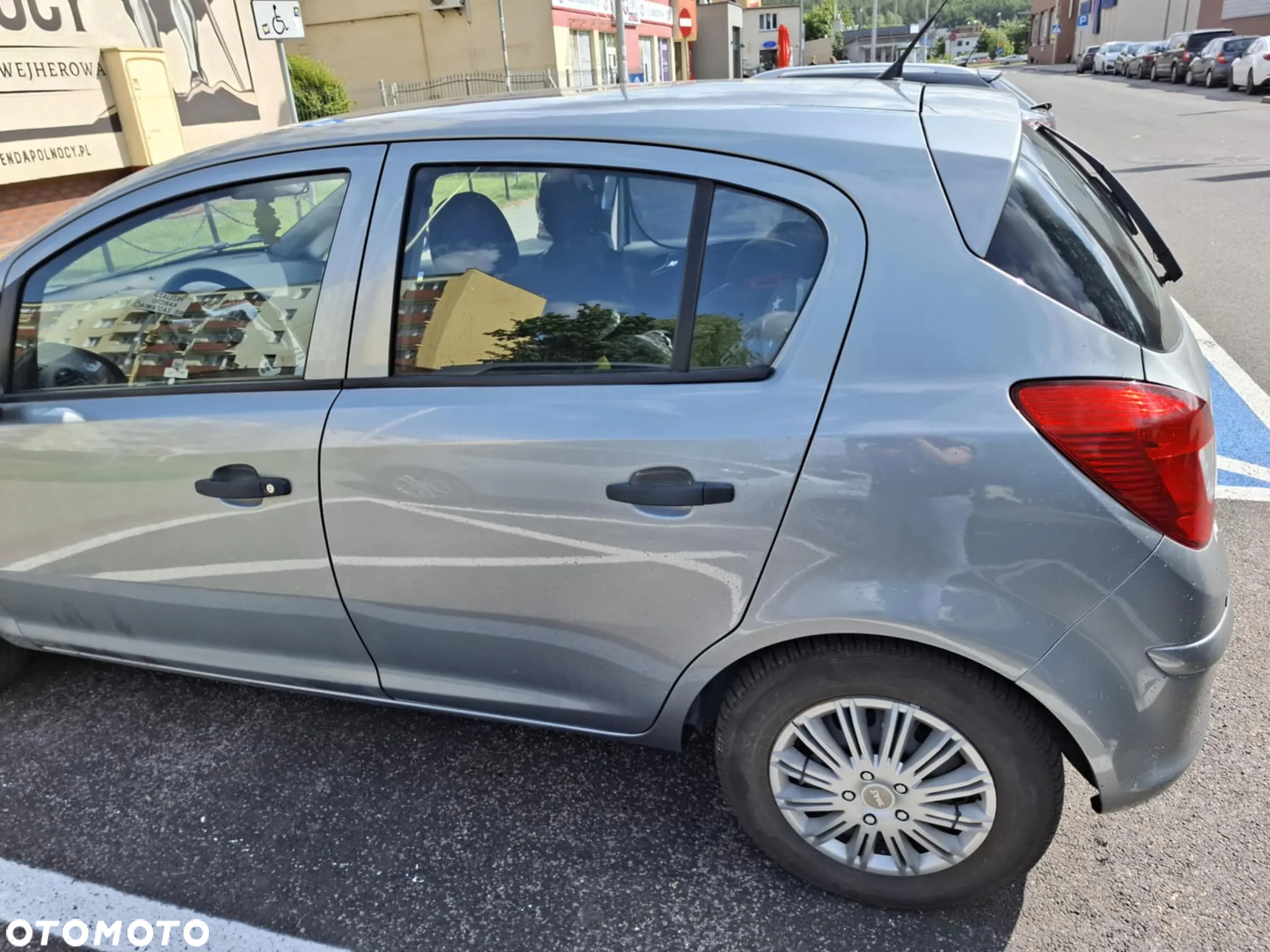 Opel Corsa 1.2 16V Color Edition - 3