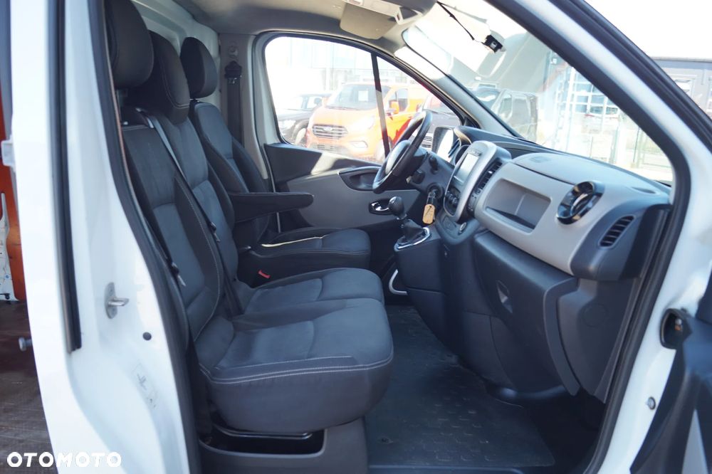 Renault Trafic - 21