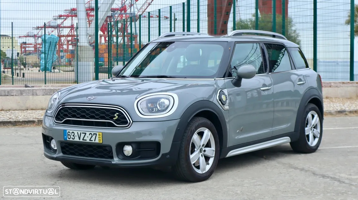 MINI Countryman Cooper SE ALL4 Auto - 4