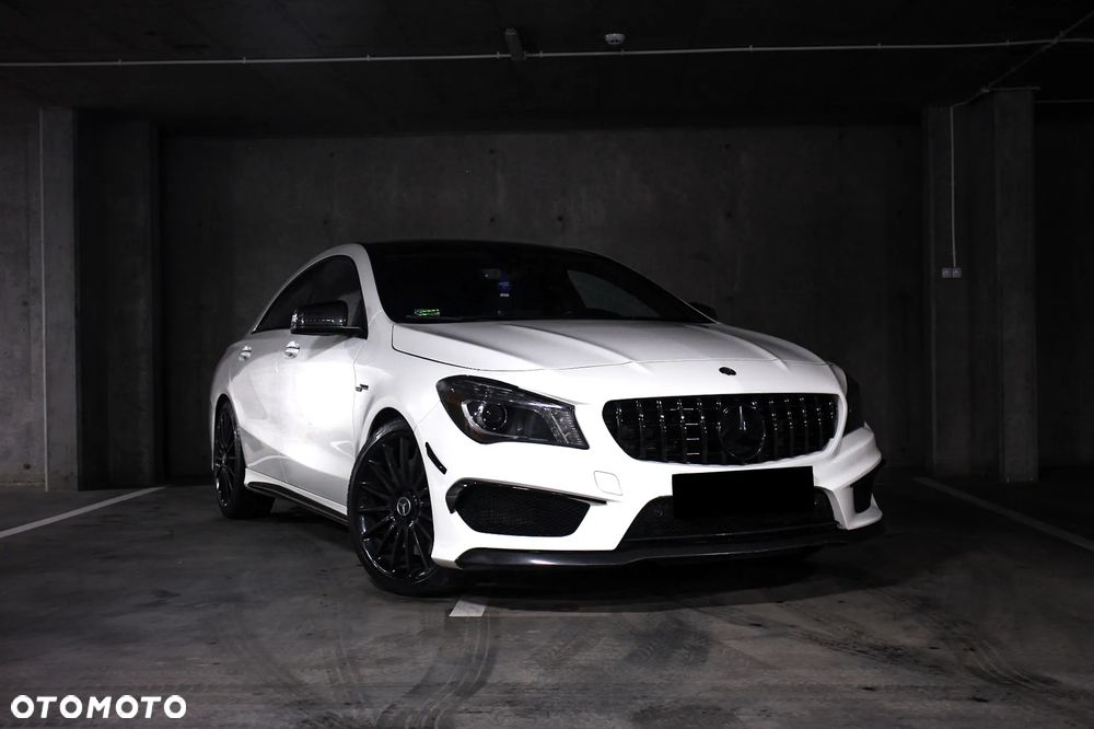 Mercedes-Benz CLA 45 AMG 4-Matic - 2