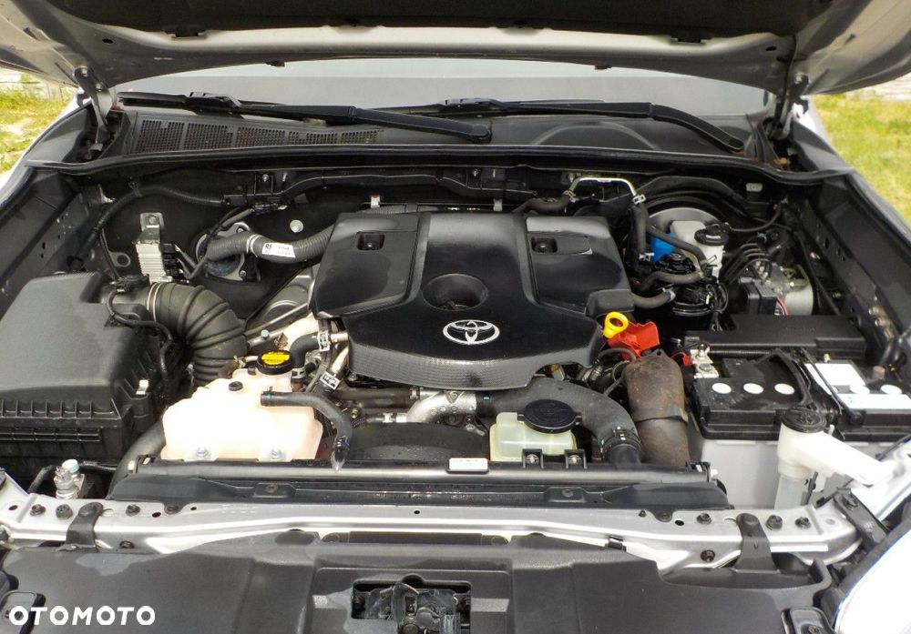 Toyota Hilux - 3