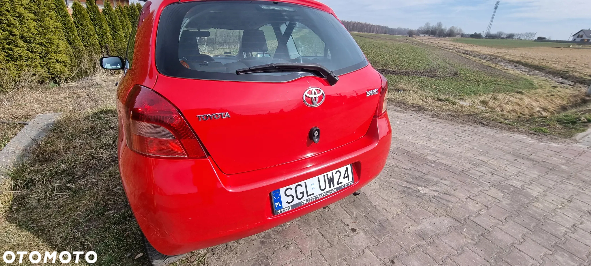 Toyota Yaris 1.0 Luna - 4
