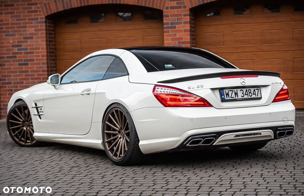 Mercedes-Benz SL 63 AMG AMG Speedshift MCT 7-Gang Sportgetriebe AMG Performance Package - 1
