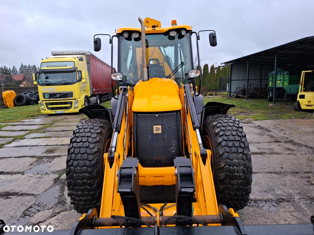 JCB 4CX - 23
