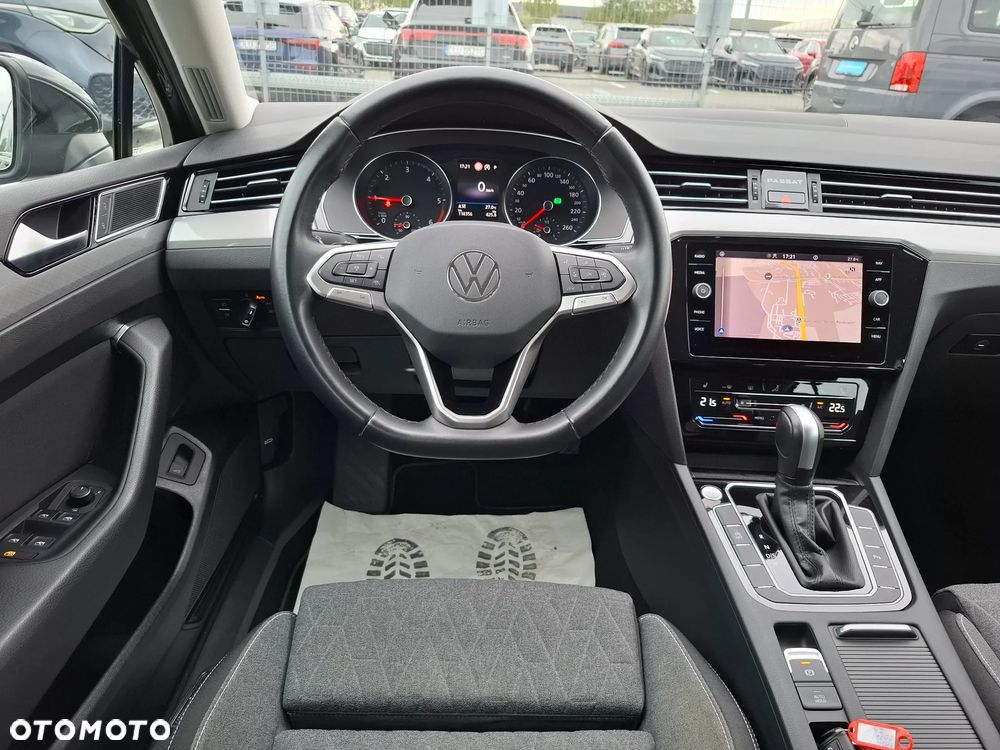 Volkswagen Passat Variant 2.0 TDI EVO Business DSG - 17