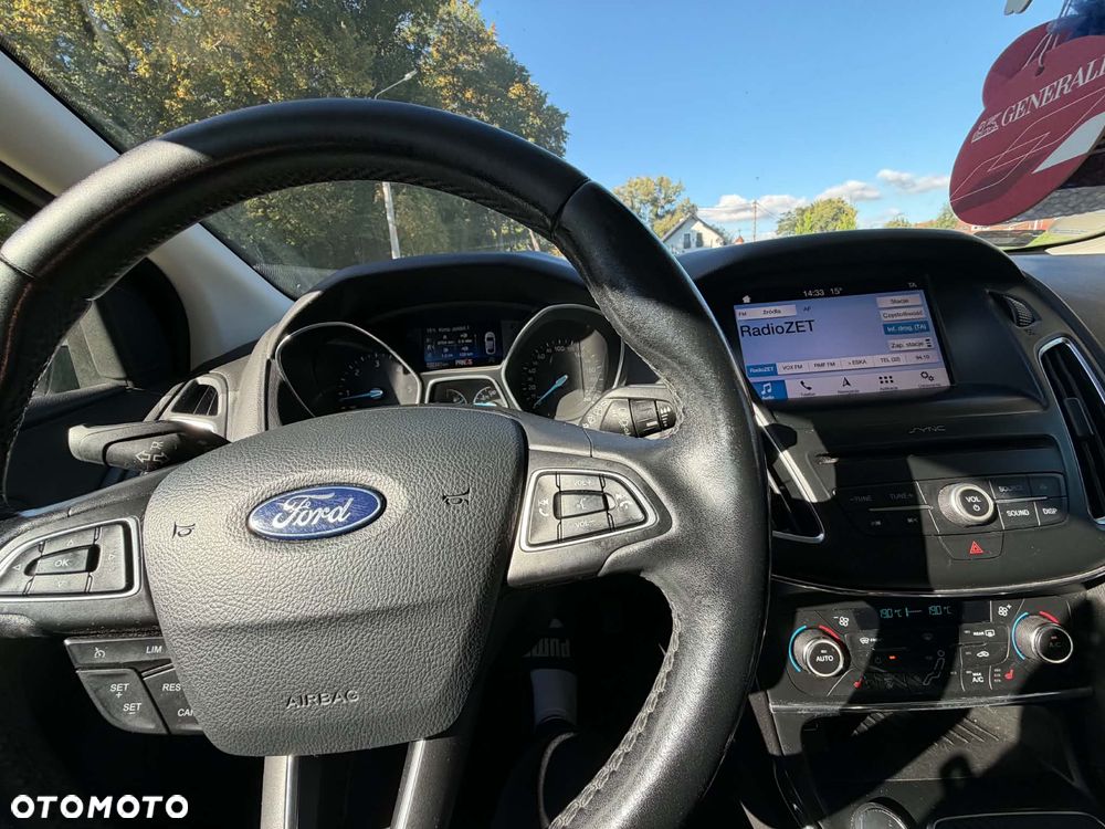 Ford Focus 1.5 TDCi Titanium PowerShift - 4