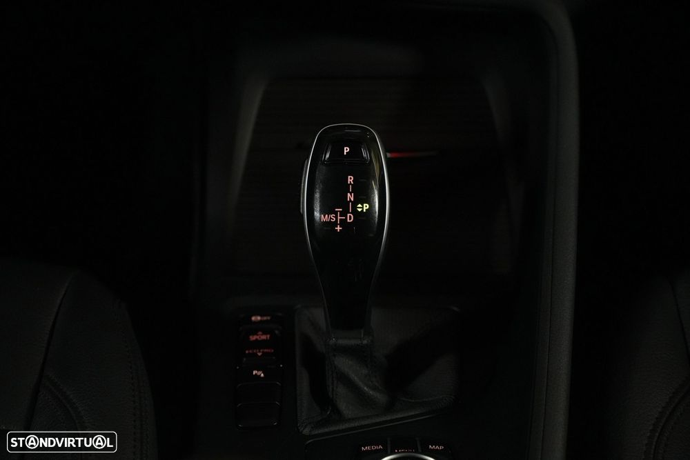 BMW X1 16 d sDrive Auto - 22