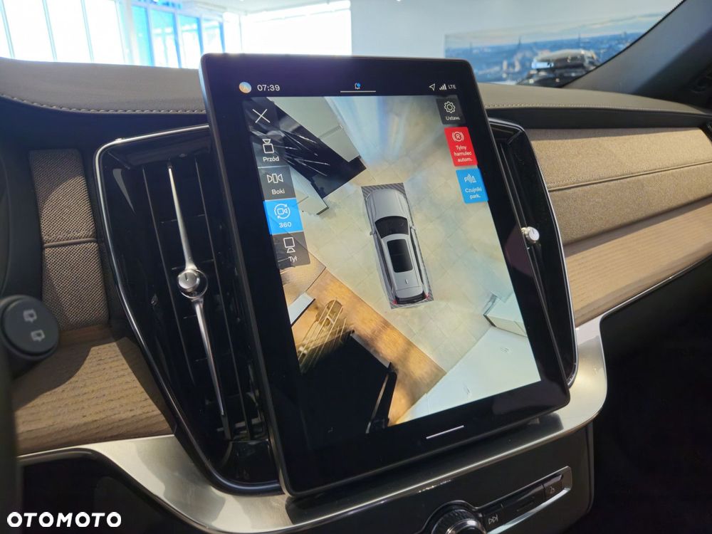 Volvo XC 90 - 26