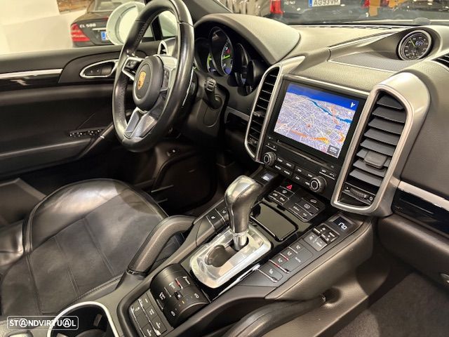 Porsche Cayenne S E-Hybrid Platinum Edition - 8