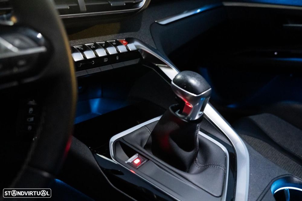 Peugeot 3008 1.2 PureTech Active - 9