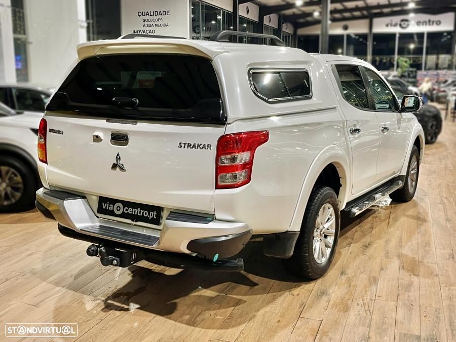 Mitsubishi L200 2.4 DI-D CD Sportbox Strakar 4WD - 2