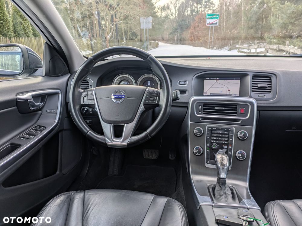 Volvo V60 D4 AWD Summum - 13