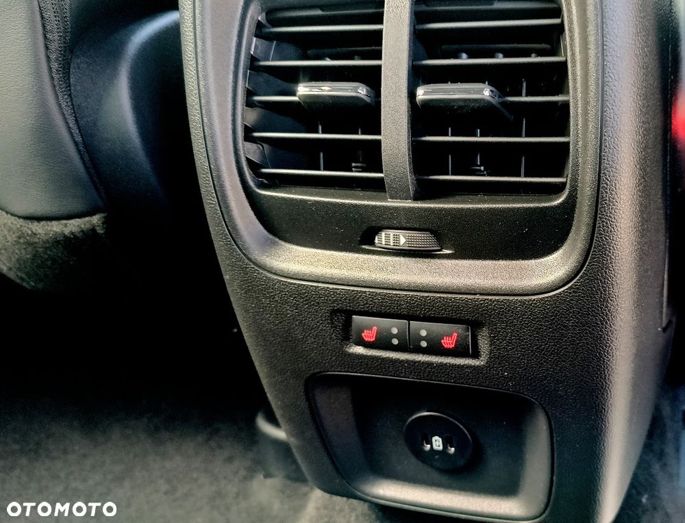 Ford Kuga 2.5 FHEV FWD Sound Edition eCVT - 33