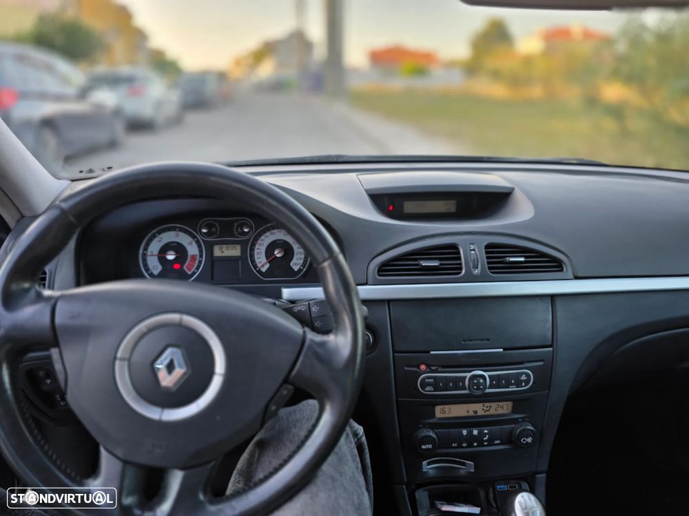 Renault Laguna 1.9 dCi Dynamique Edition - 12