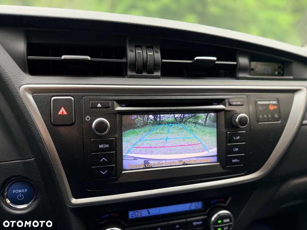 Toyota Auris Hybrid 135 Premium - 27
