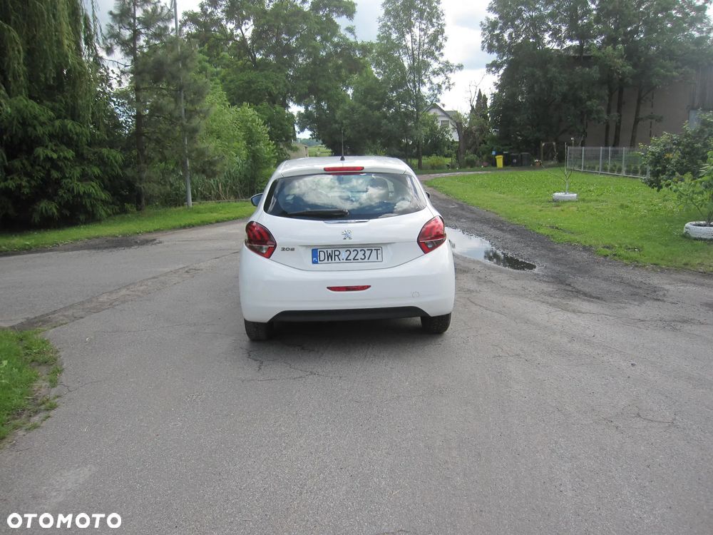 Peugeot 208 Blue-HDi 100 Stop&Start Style - 12