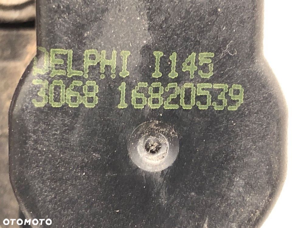 ZAMEK DRZWI LEWY PRZÓD  ISUZU RODEO samochód terenowy zamknięty 1997 - 2004 3.2 V6 151 kW [205 - 4