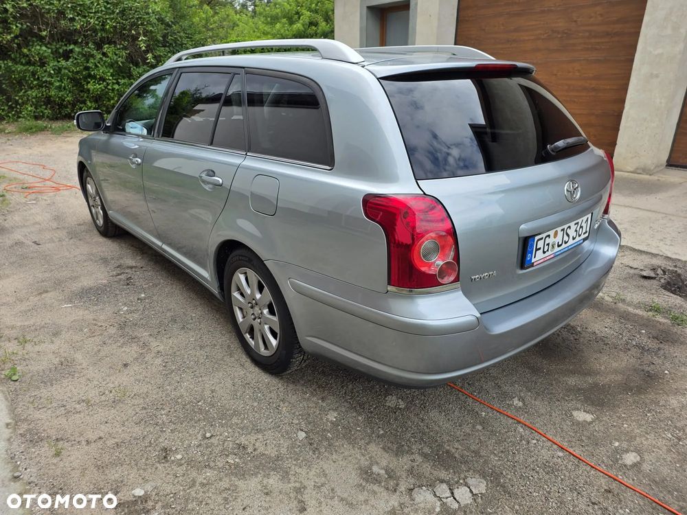 Toyota Avensis 1.8 VVT-i Edition - 29