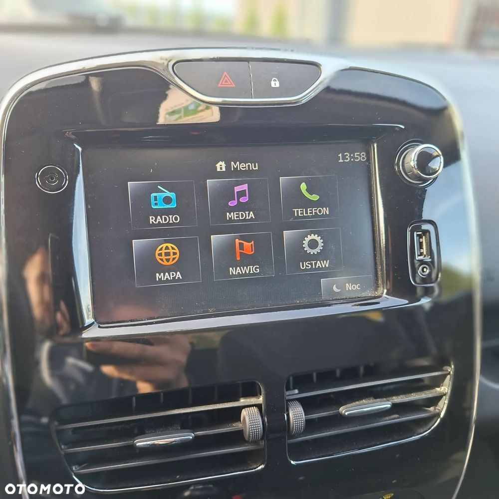 Renault Clio - 6