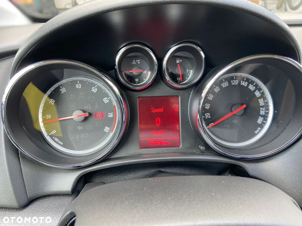 Opel Astra 1.4 - 8