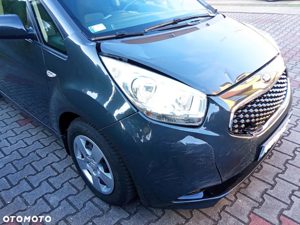 Kia Venga 1.6 L - 9