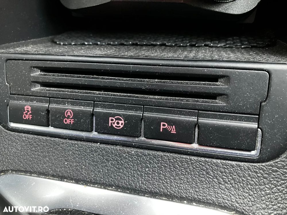 Volkswagen Tiguan 2.0 TDI 4Motion DSG BMT Sport & Style - 11