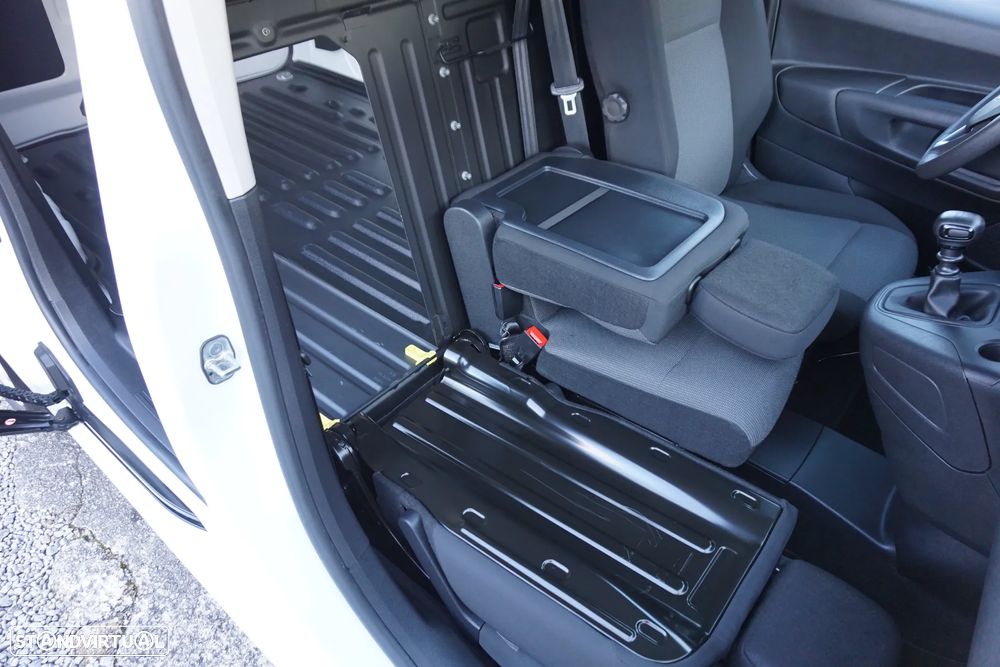 Opel Combo CDTI 102 Enjoy IVA dedutível - 56