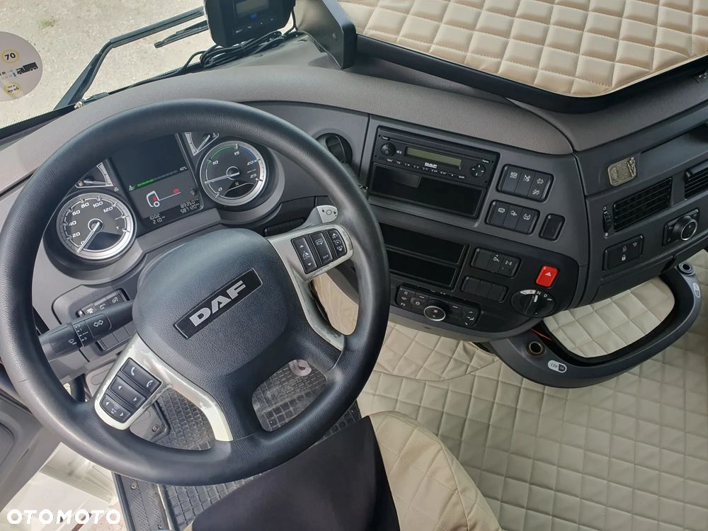 DAF DAF XF 460 Super Space Cab Low Deck Mega - 3